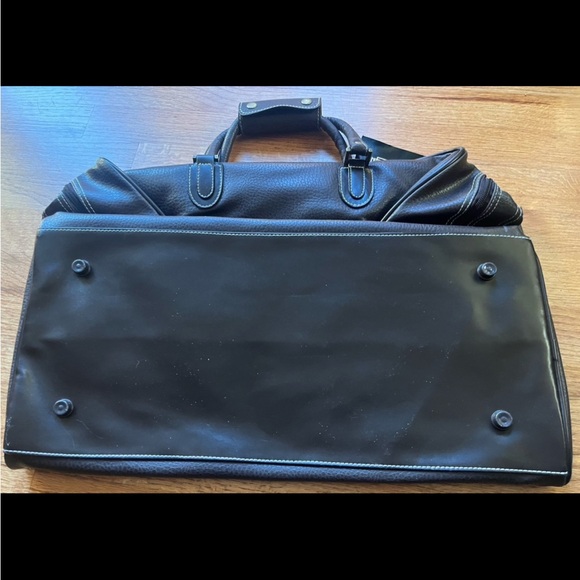 NWT - Paul Sebastian vegan duffel bag. Unisex - Picture 3 of 10